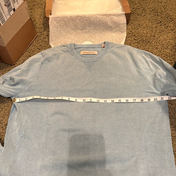 NWOT Tommy Bahamas Sweater in Medium - Picture 2 of 9